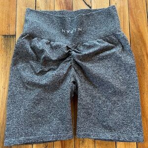 NVGTN Gray Seamless Athletic Shorts with Ruched Back